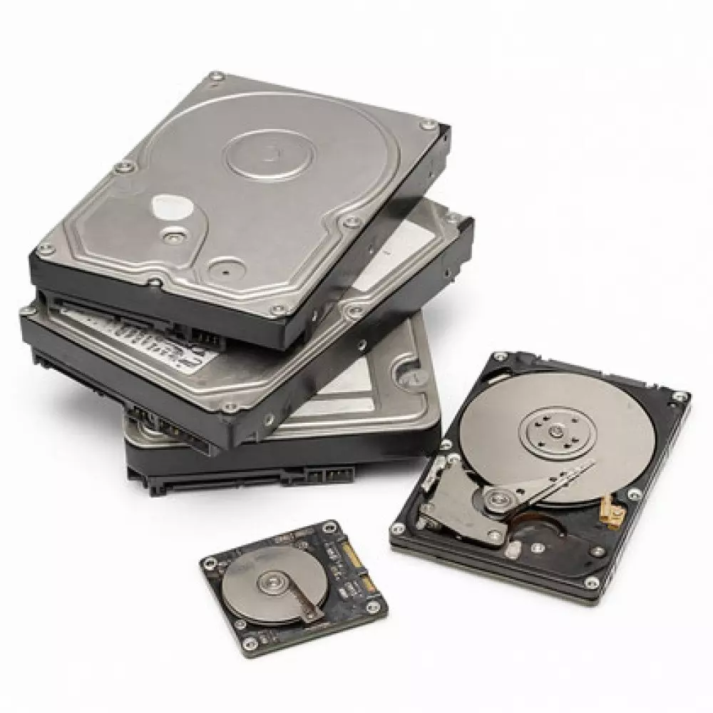 Lot de petits disques dur IDE 3.5 (80 Gig et moins) - Hard Drives